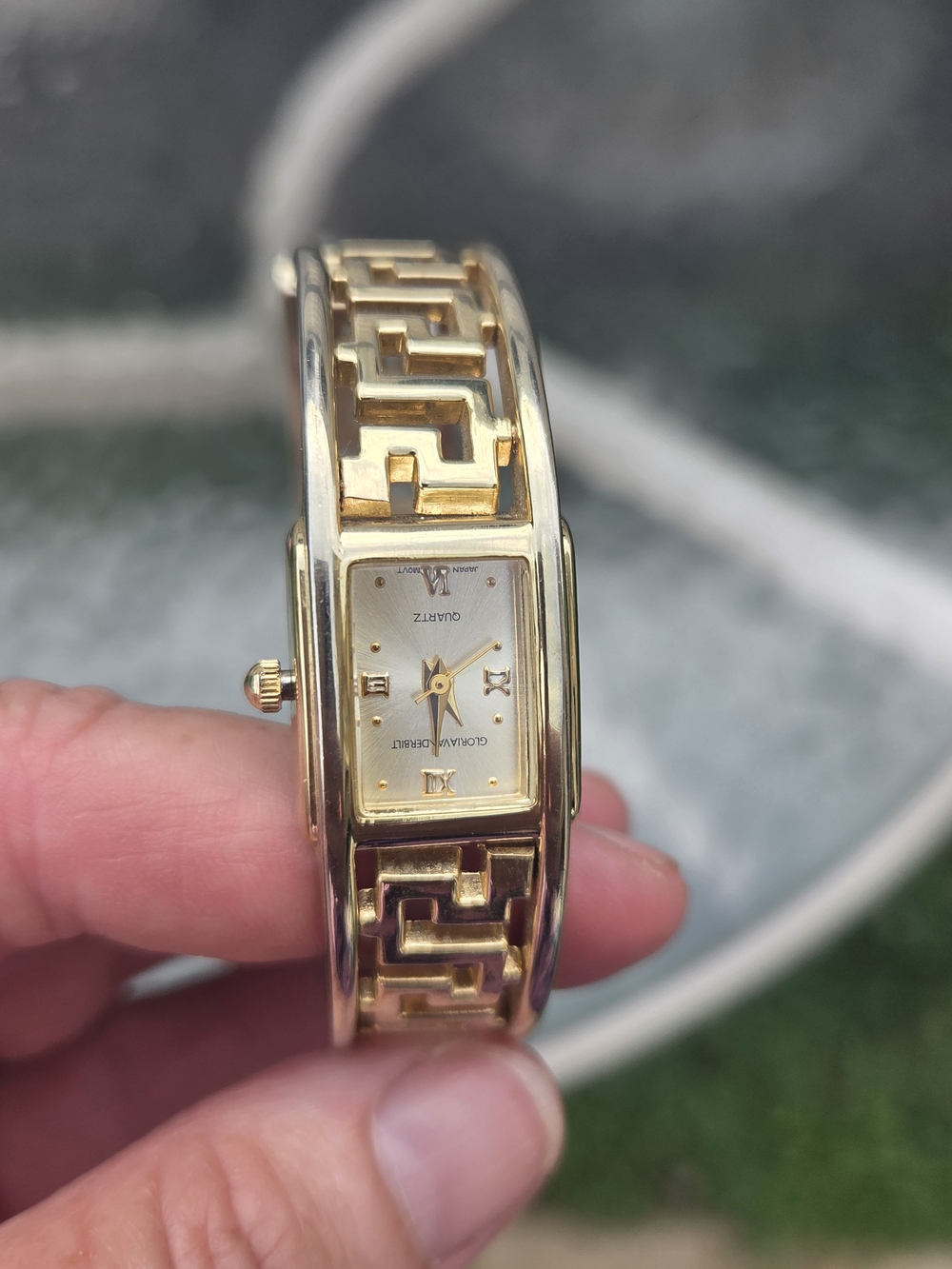 Gloria Vanderbilt Gold Tone Quartz Bangle Watch - Roman Dial